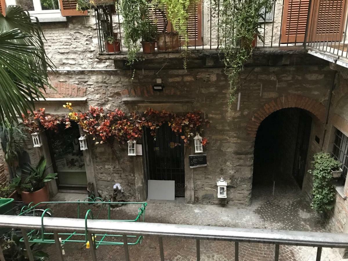 Ferienwohnung La Corte Di Camilla Como Exterior foto